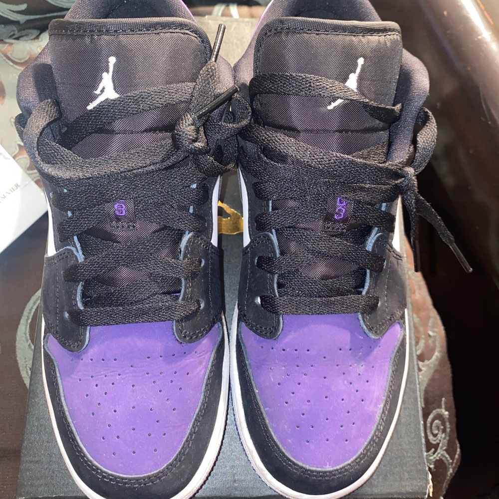 Court Purple Low Dunks